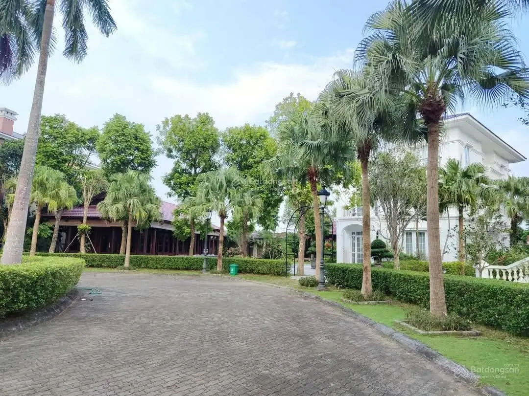 Bán biệt thự VIP view hồ - Victory Villas lõi CNC Hòa Lạc