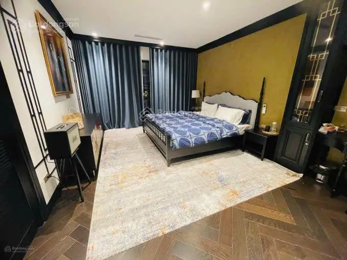 Bán toà nhà căn hộ 10 tầng diện tích 101m2 mặt tiền 8m full nội thất cao cấp khu phố Tây Hồ,Hà Nội