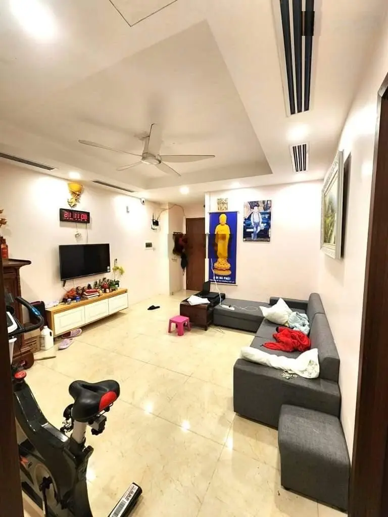 Chính chủ nhương quyền bán căn hộ 2 ngủ tầng trung, view đẹp thoáng, siêu hiếm tại thời điểm này