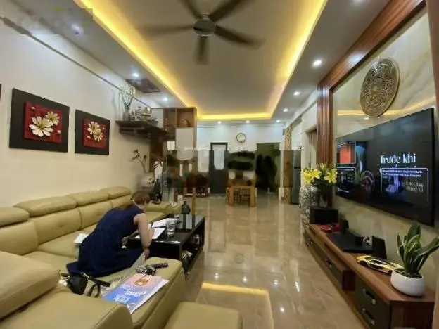 Chính Chủ Bán CH Mễ Trì Hạ 74m 2PN 2VS Full NT Đẹp SĐCC Giá Hơn 4 tỷ: O971O85