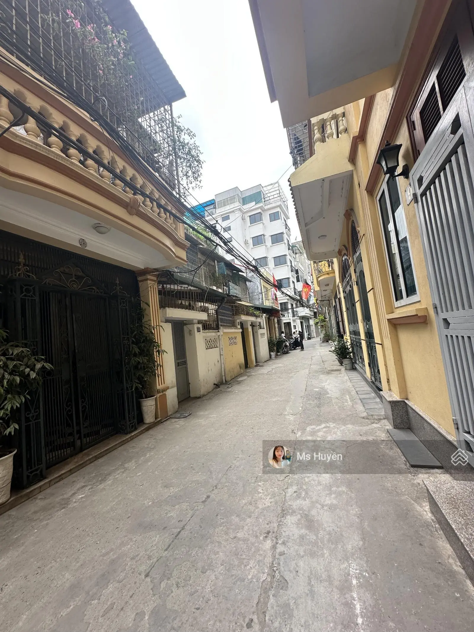 QUÁ HIẾM: YÊN HOÀ Cầu Giấy- HƠN 8 Tỷ, 35M, 7T Thang Máy, Xây Mới, 50M Ra Phố, ÔTÔ, KD, NGÕ RỘNG.