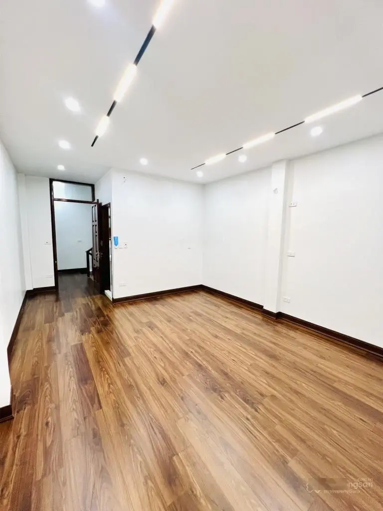 Nhà Mới Vĩnh Hưng- Hoàng Mai( 5 tầng, 3 ngủ rộng, đủ công năng, sổ đỏ nở hậu)