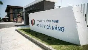 Hót hót chủ cần tiền cần bán lại lô fpt đà nẵng 90 m2 giá rẻ nhất thị trường ai quan tâm liên hệ.