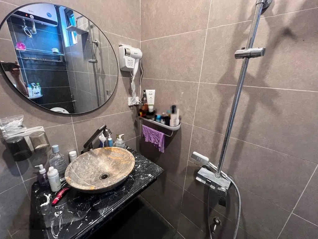 Hiếm! Hộ khẩu Ba Đình - phố - lô góc kinh doanh - 3p đi xe vào phố cổ giá 7.8 tỷ