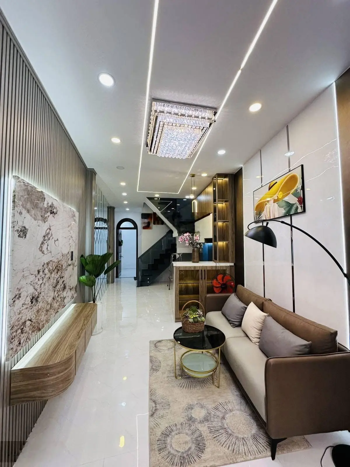 Chủ ngộp cần bán nhà đừơng bình thới ,quận 11.giá 3tỉ750/72m2(4,8*15m).sổ sẵn.nhà full nội thất.