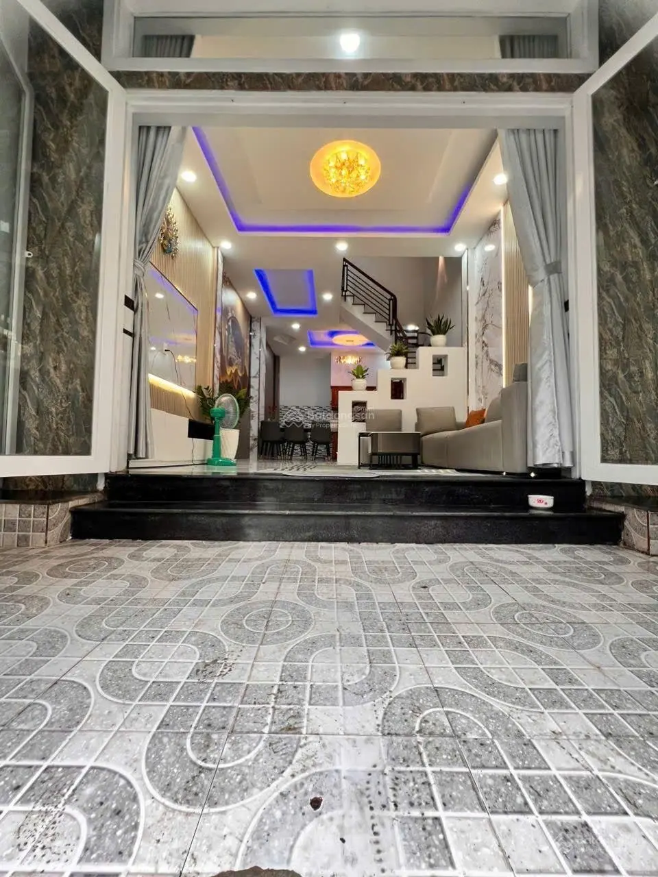 Nhà sổ hồng riêng Thạnh Lộc 12, 4,55 tỷ, 52m2, 3PN, 3WC, cực chất bao đẹp,ngã tư Ga, chợ Cầu Đồng