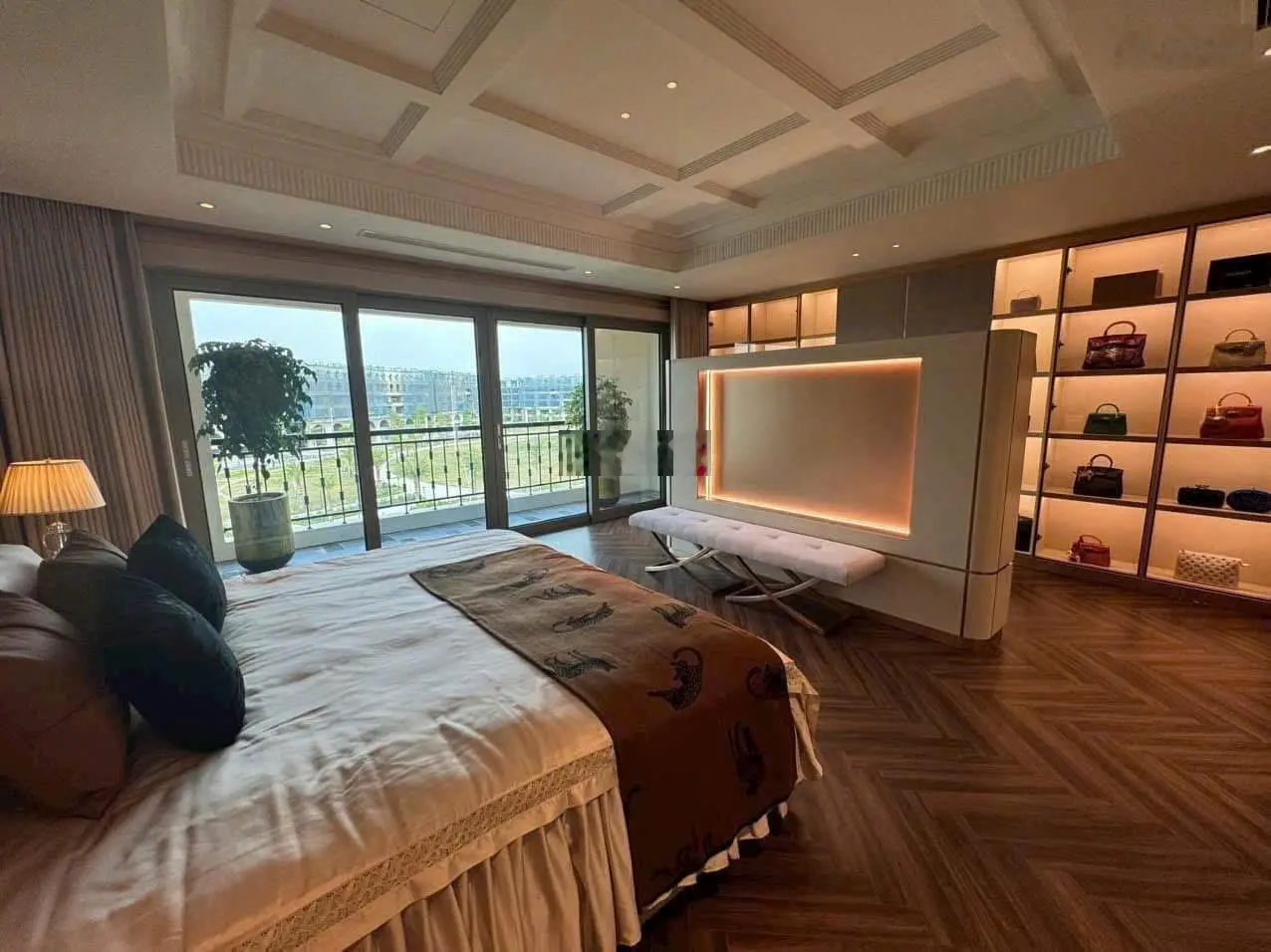 Bán shophouse Royal Mansion, Hùng Vương, Tân Tiến, Bắc Giang, giá tốt, 12,3 tỷ, 84m2