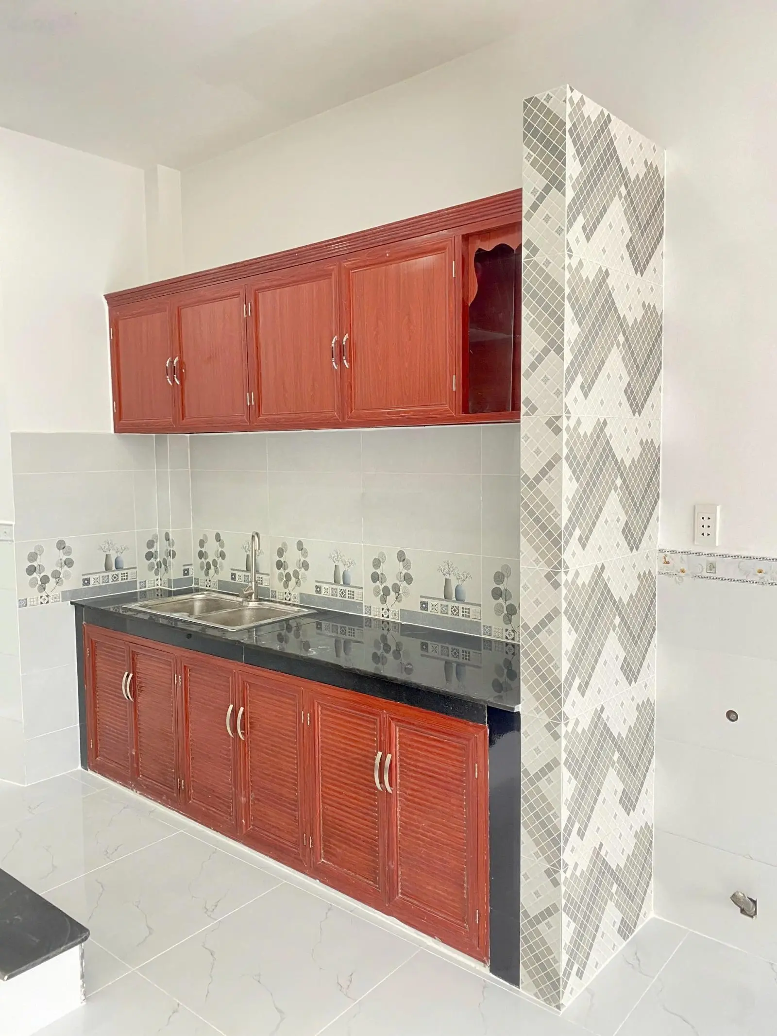 Nhà đường Lò Gốm 55,4m2, 2 phòng ngủ