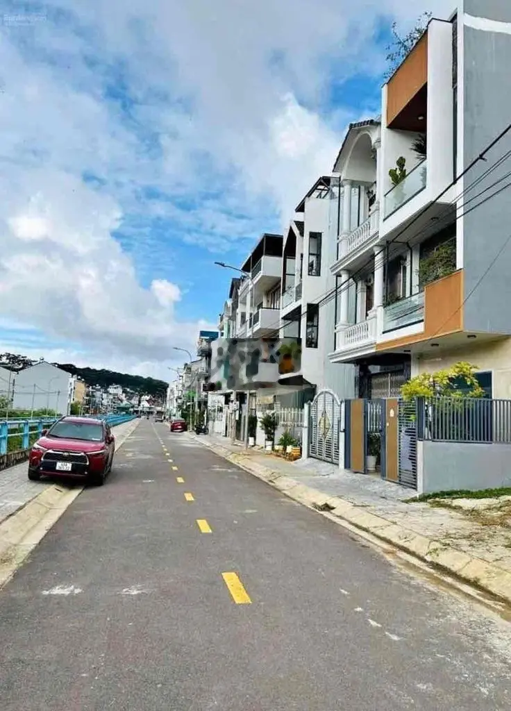 📞SOCK GIẢM GIÁ LÔ MẶT TIỀN 350m2 giá 700tr duờng Nguyễn Công Trứ