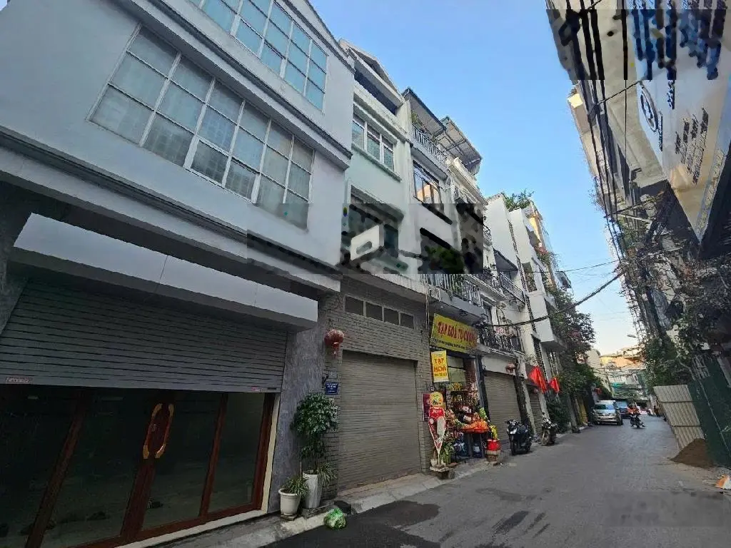 Bán nhà riêng tại phố Lạc Trung, 13,9 tỷ vnd, 45 m2, đẹp nhiều tiện ích