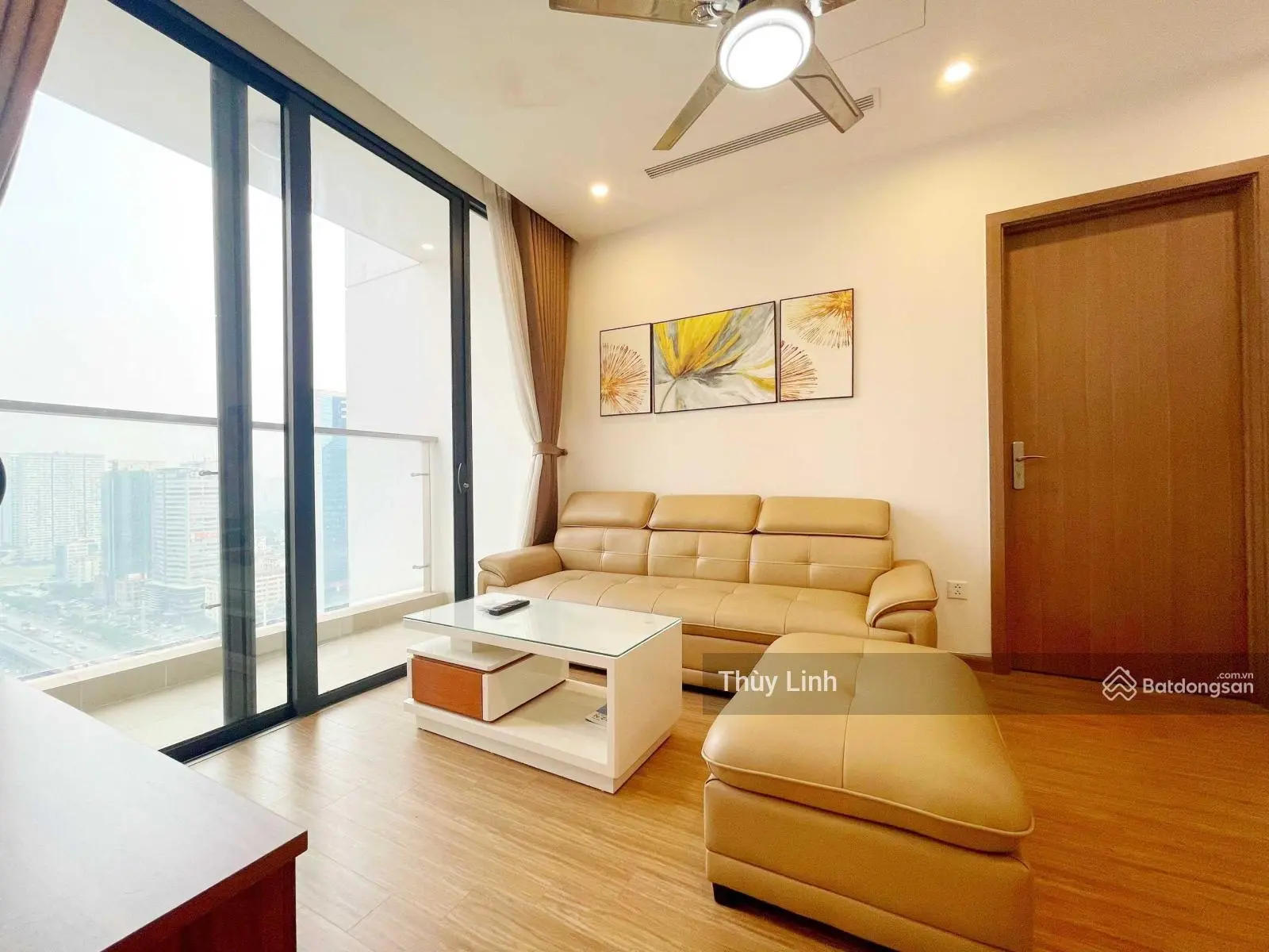 Bán căn 2 ngủ tòa S2, ban công Đông Nam, Vinhomes Skylake, sổ lâu dài, tầng trung đẹp