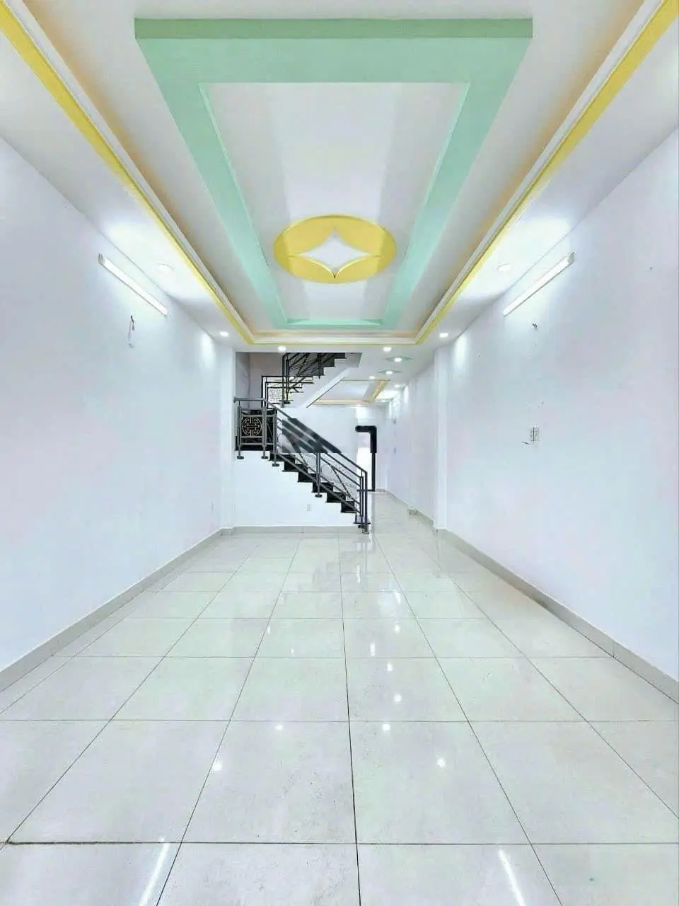 Siêu phẩm 3.99 tỷ, nhà 4x21.5m, 2 tầng. Sổ hồng riêng biệt. Hẻm 1886 HTP - TT Nhà Bè. Có 3PN