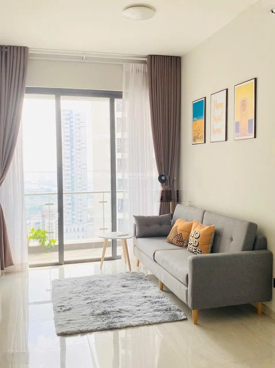 Bán 1 phòng ngủ Q2 Thảo Điền 5.5 tỷ all in full nội thất, đã có sổ và sẵn hợp đồng thuê