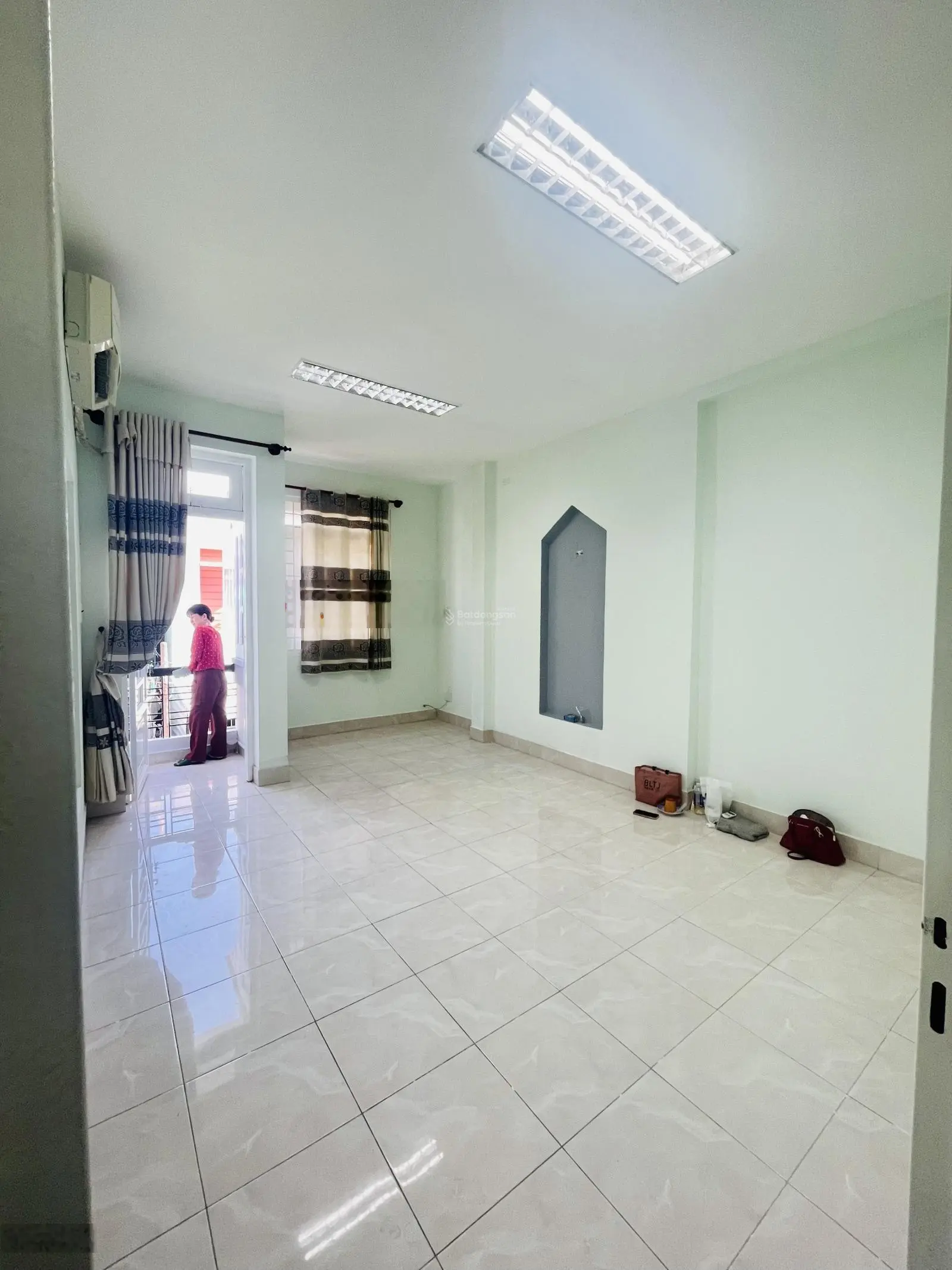 Bán nhà 3 tầng, 60m2, 4,55 tỷ ngay UBND Phường Long Trường, Quận 9, TP.HCM