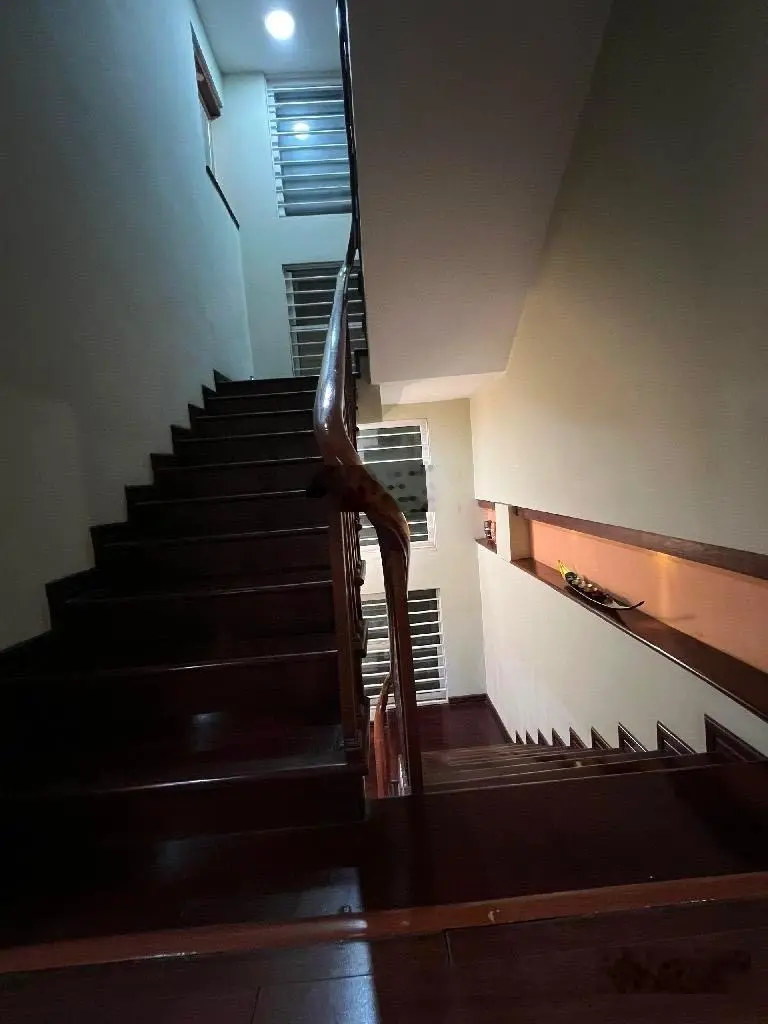 Toà biệt thự 300m2 mặt phố Trần Thủ Độ