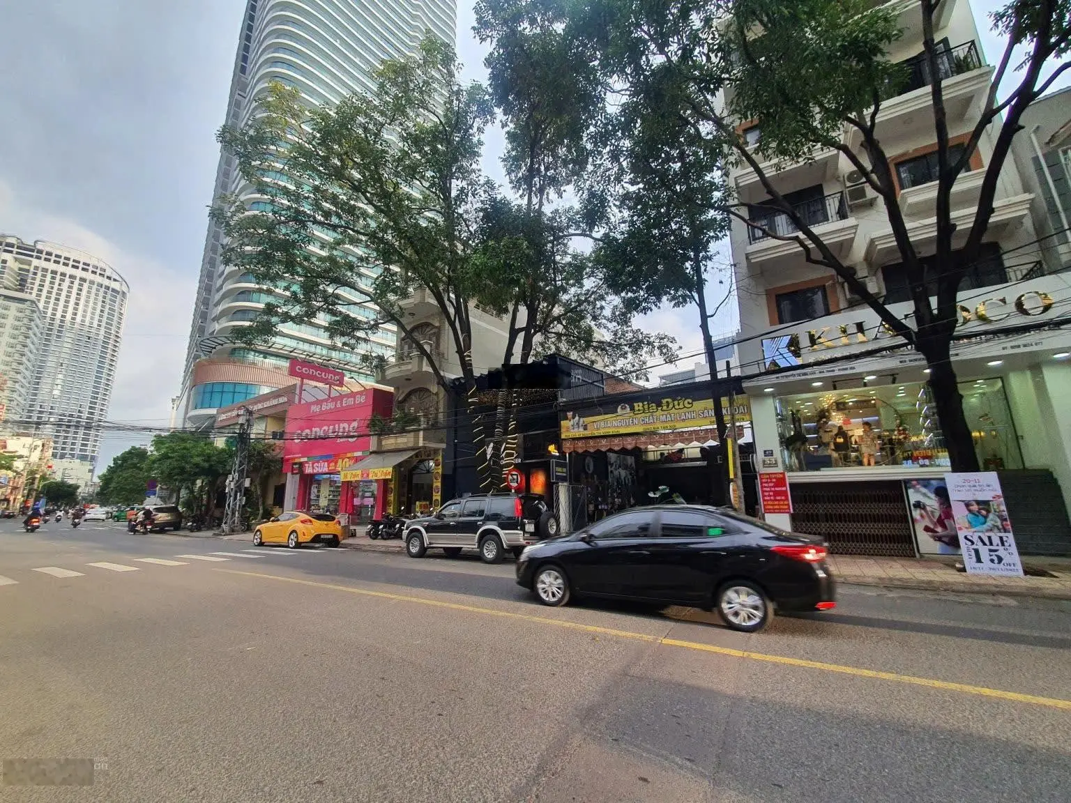Bán nhà góc 2MT phường 17, giáp Quận 1, không vạt góc. DT 6,2x23m. KC: 5 tầng, chỉ còn 28,5 tỷ