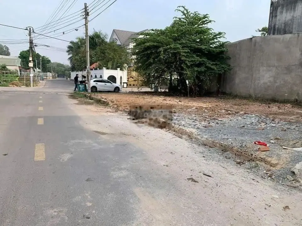 ĐẦU TƯ GIÁ NGỘP lô góc Phú Chánh, Tân Uyên. Giá hạt dẻ 900 triệu/196m2