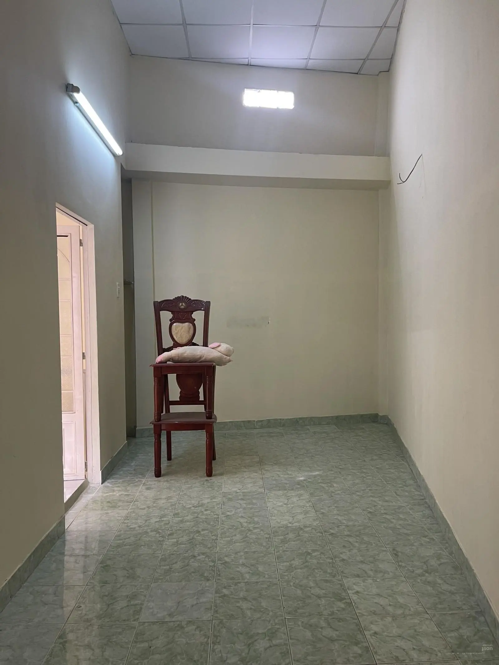 Chủ gửi bán nhà 1 trệt 1 lầu hẻm xe hơi 1/ đường Đình Phong Phú, P. TNP B, Q. 9
