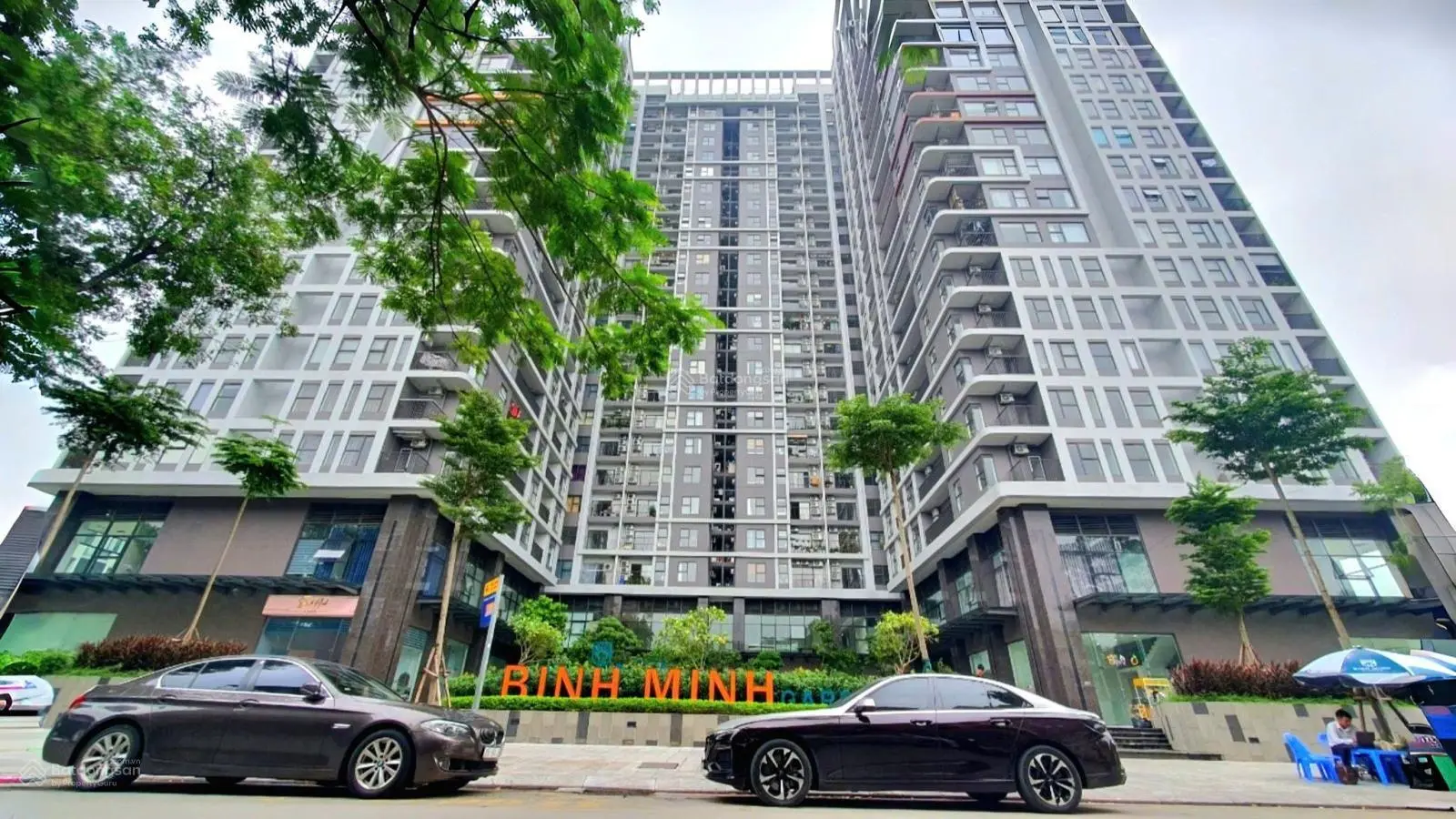 Bán gấp căn liền kề 75,6m2 view công viên 6000m2 tại Bình Minh Garden Phố Đức Giang Giá 16,5 Tỷ