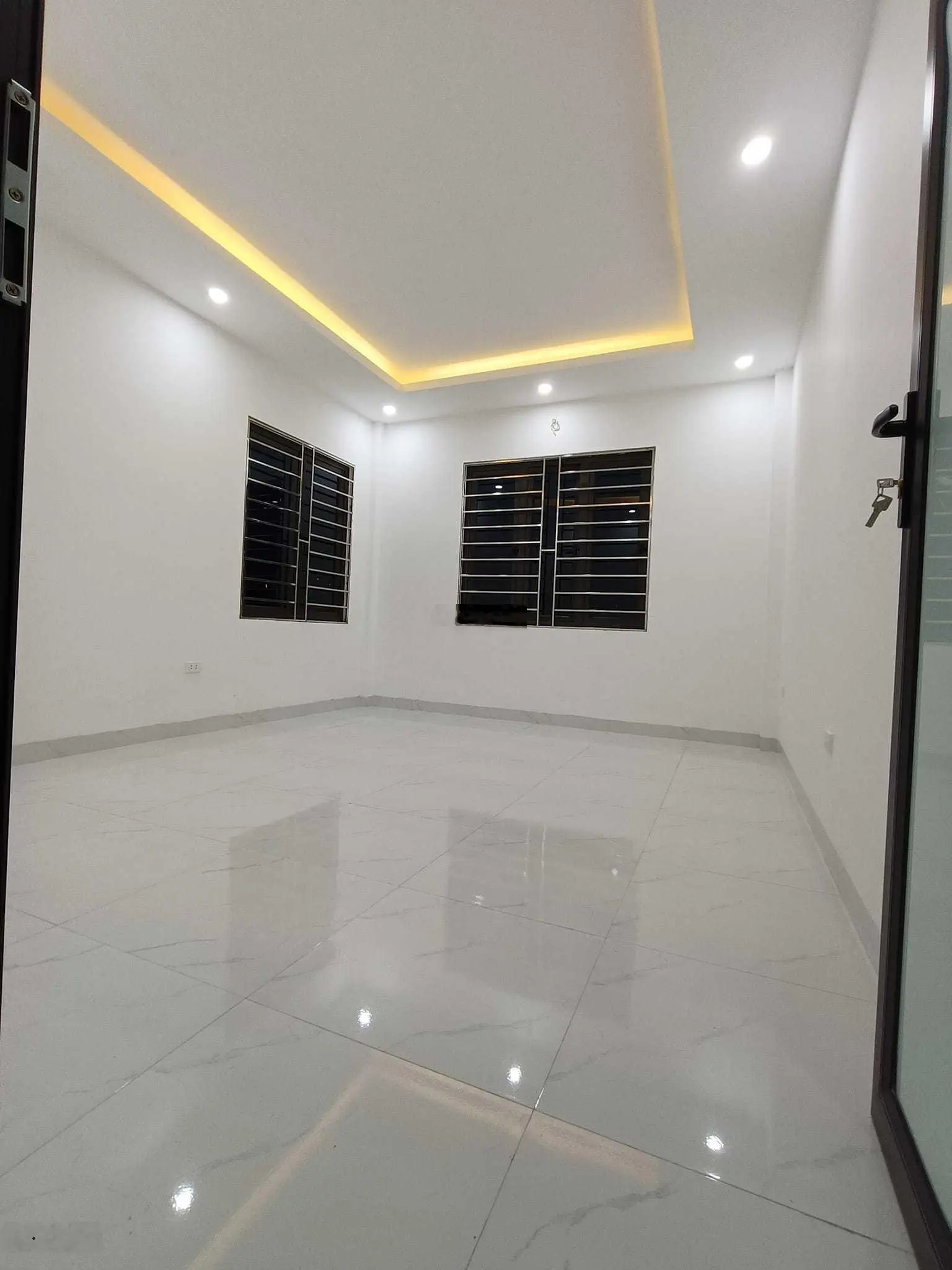 Bán nhà Tân Khai, Hoàng Mai - 43m2 4 tầng - 3 thoáng - giá 5.9 tỷ