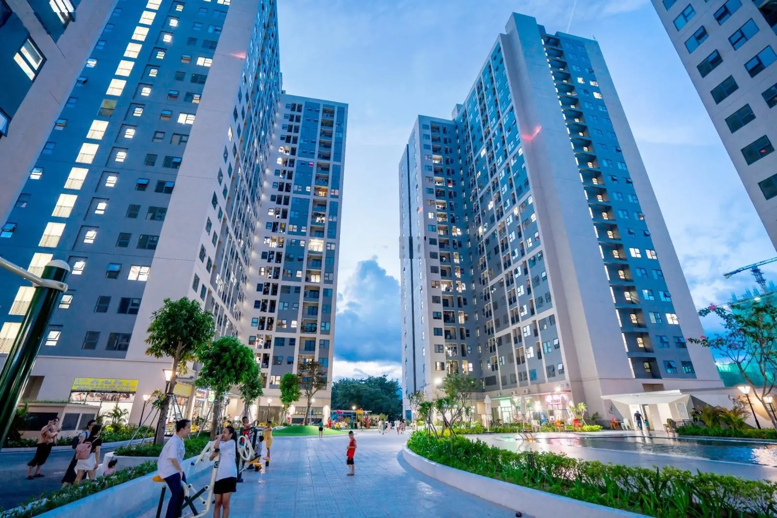 Bán gấp trong tháng này 5 lô đất đường 5m5 đẹp KĐT Bàu Tràm Lakeside - Giá chính chủ