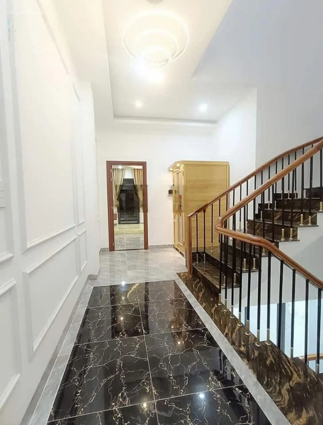 Liên Hệ Ngay! Cần Bán Gấp Nhà Bùi Văn Ba Quận 7, 1 Trệt 2 Lầu, DTSD 174m2 Sổ Hồng, Giá Chỉ 2.89 Tỷ