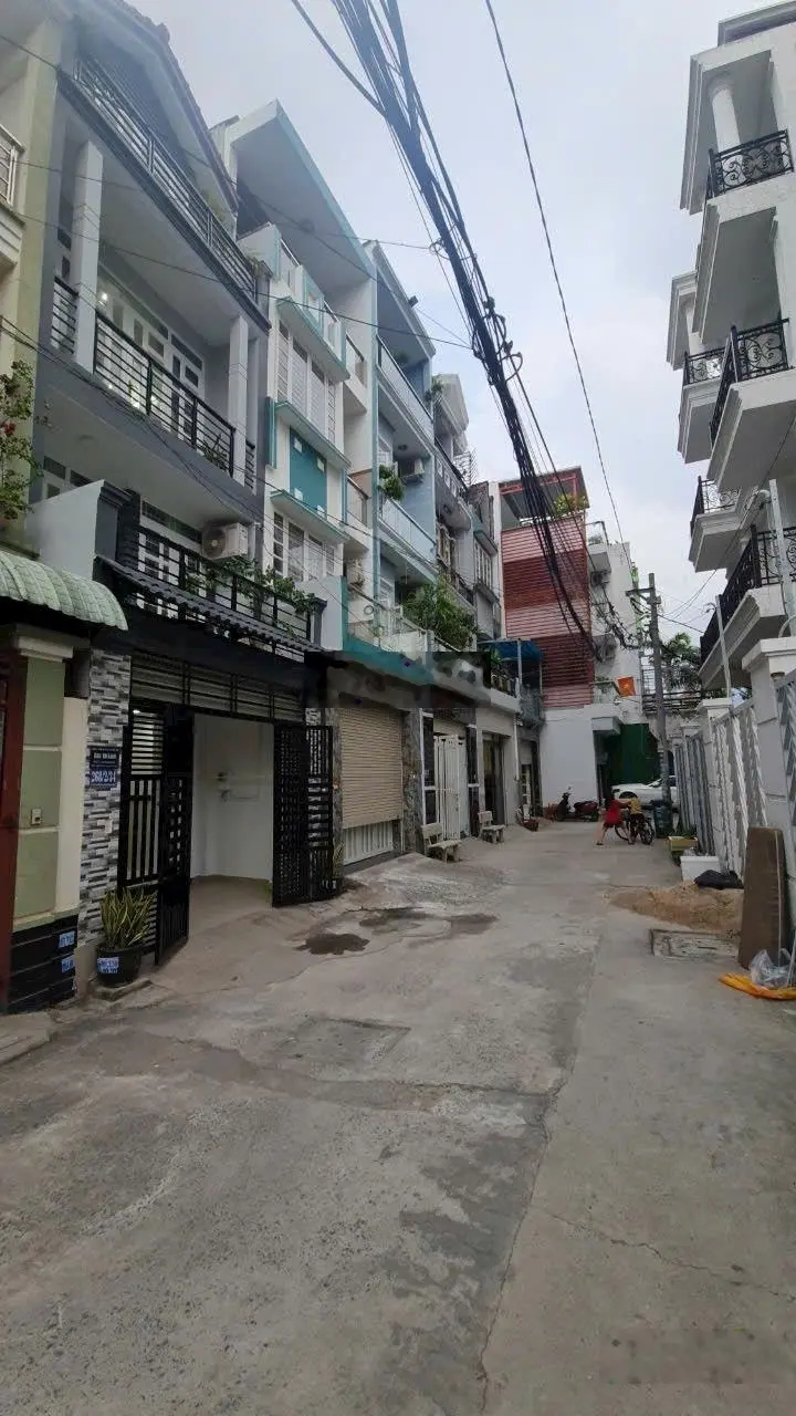 Bán nhà Tô Ngọc Vân, Q12 DT: 4 x 14.5m SHR, hoàn công đủ, xe hơi ngủ trong nhà. Vị trí đẹp
