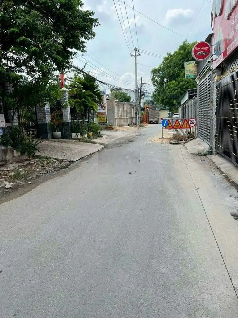 PHÚ HÒA - HƯỚNG ĐÔNG - MẶT TIỀN HẺM 385 LÊ HỒNG PHONG - NHỰA 6M THÔNG