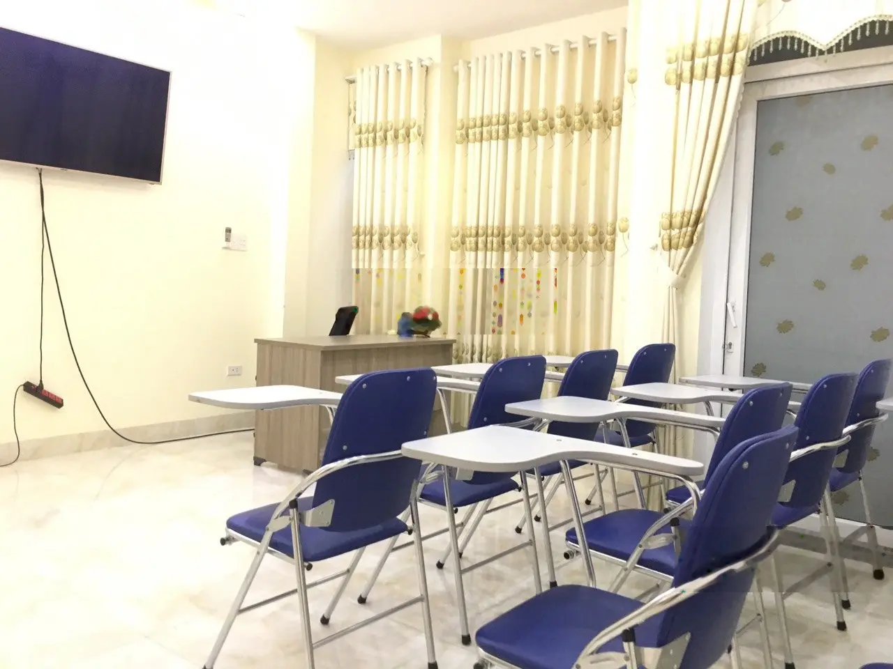 Cần bán nhà mặt tiền đường 16 m gần ngay đường Trần Hưng Đạo Nối Dài - Đà Nẵng