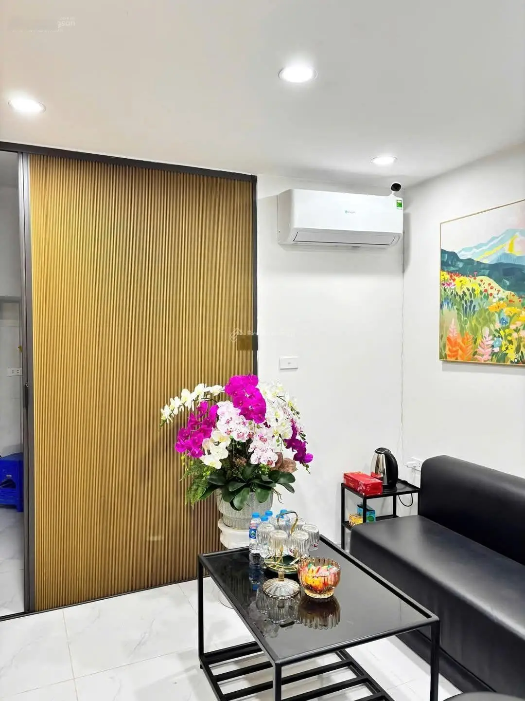 Hót hàng hiếm có khó tìm bán nhà xã đàn 1 nhà ra phố ôtô đỗ cửa nhà có vị trí cực đẹp cacfe cạnh