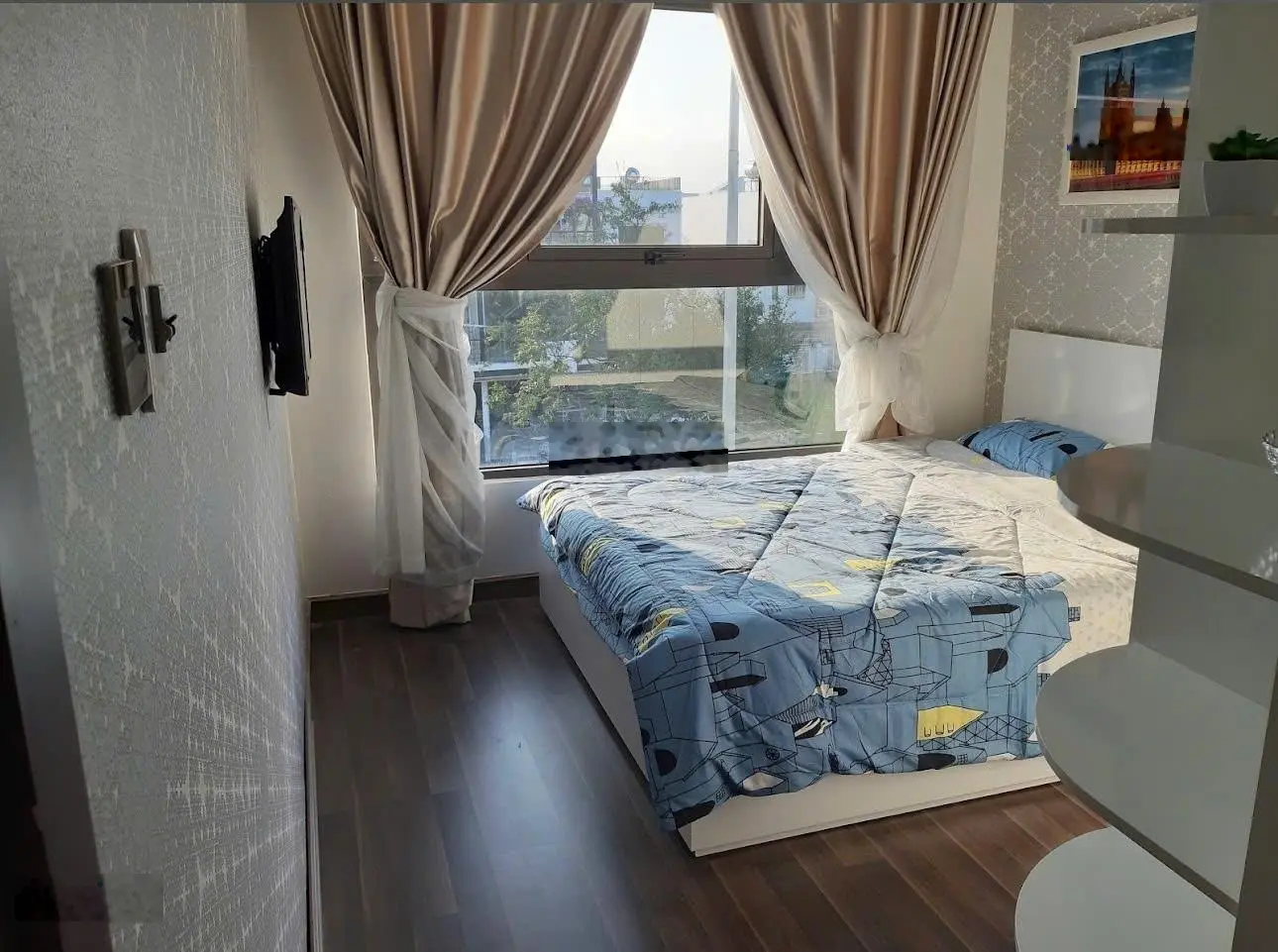 Siêu phẩm tòa nhà 5 tầng căn hộ view cầu rồng- ven sông hàn- dòng tiền 110 triệu/ tháng.