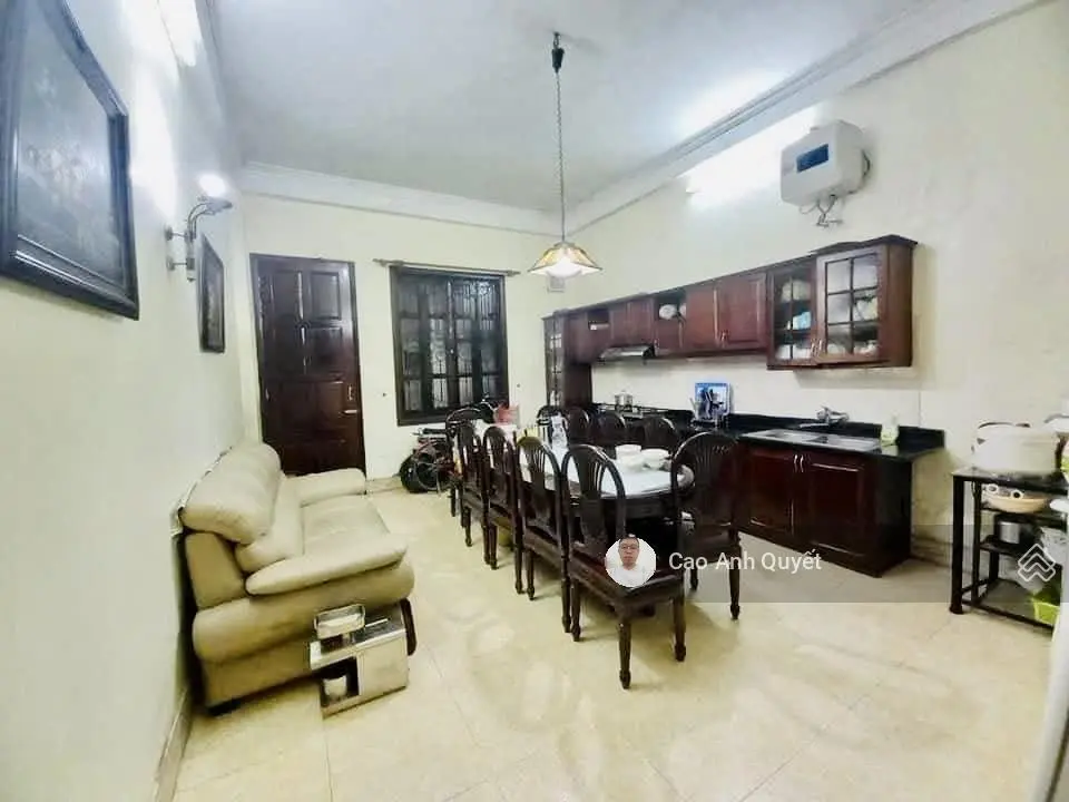 Bán Nhà Phố Trần Duy Hưng Quận Cầu Giấy 90m4T VIEW Hồ P/Lô 2 Ô Tô Tránh 26,5 Tỷ Trần Duy Hưng.