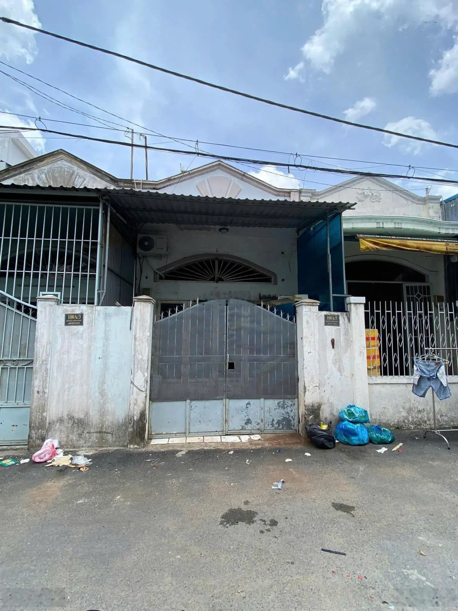 Bán nhà cạnh mặt tiền, 4x12.5m gần ngã 4 Nguyễn Xuân Khoát, P. Tân Thành, Q. Tân Phú