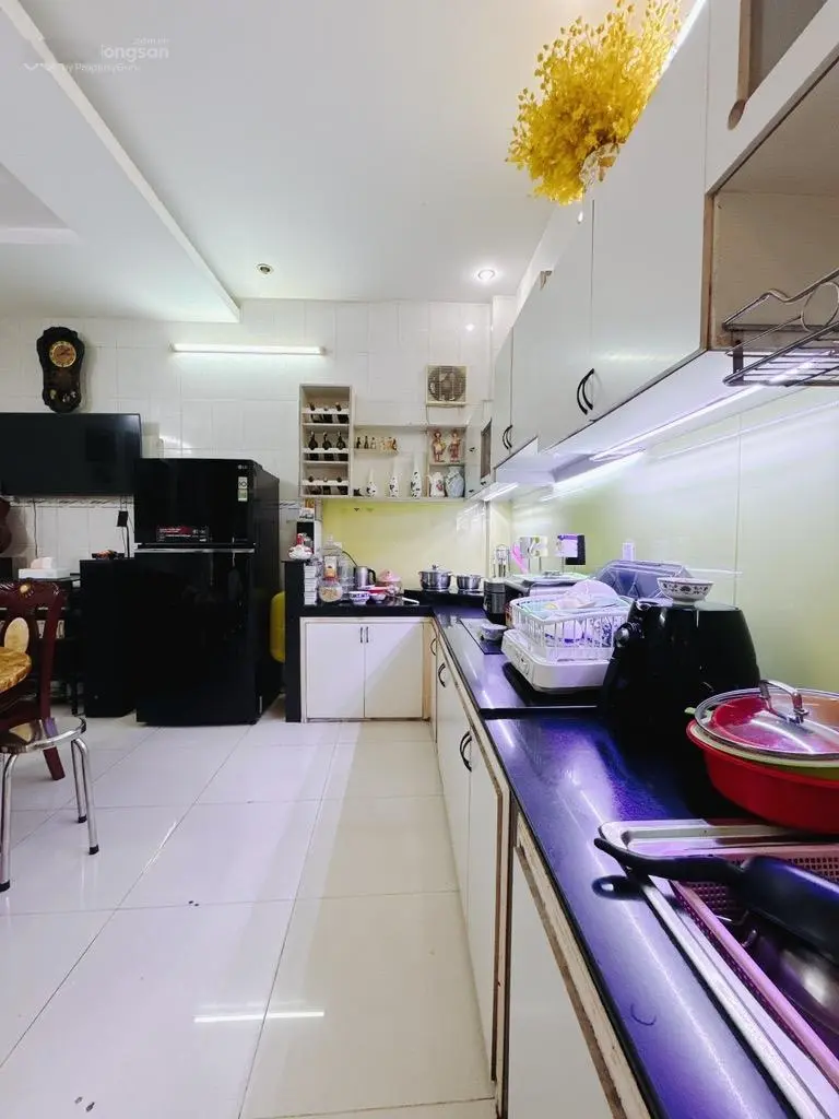 SP đầu tư .DT lớn 64m2 . 5tầng BTCT hoàn công đủ . Kdc hiện hữu . quầy đầu . Chỉ 12 nhỏ TL