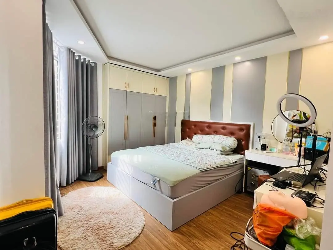 BÁN NHÀ NGUYỄN KHANG - CẦU GIẤY - LÔ GÓC - NHÀ MỚI ĐẸP - 30M RA PHỐ- 32M*5TẦNG*MT4M* CHỈ 5 TỶ NHỈNH