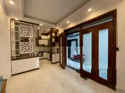 Nhỉnh 5 tỷ sở hữu ngay nhà Nguyễn Văn Cừ, lô góc 2 mặt thoáng, DT 35m2, 5 tầng, MT 4,1m