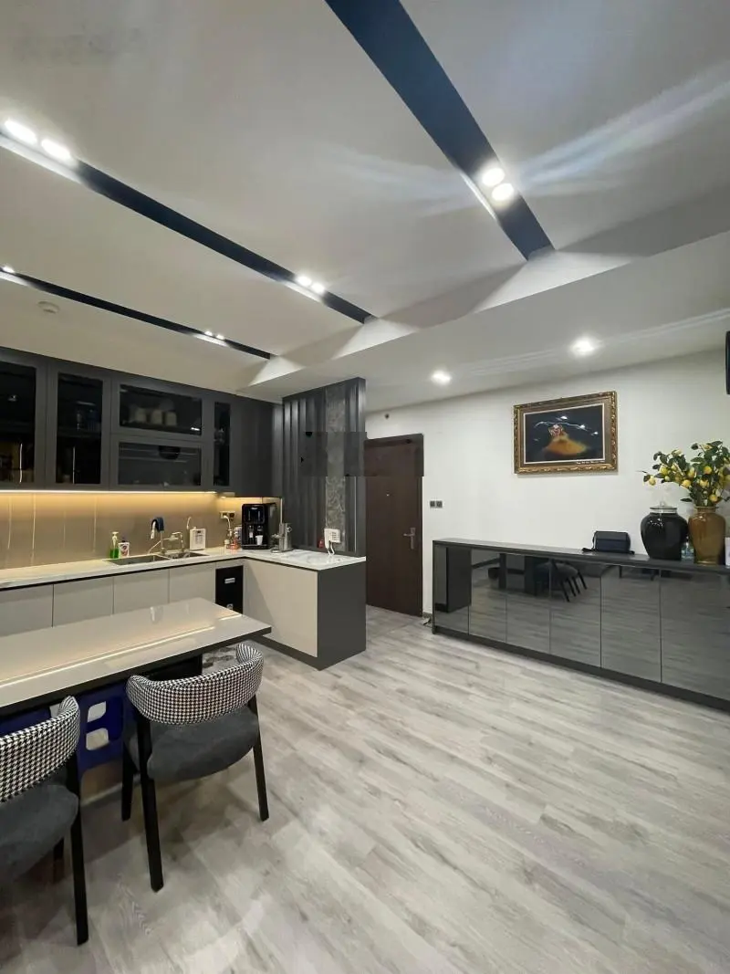 Gia đình cần bán gấp trong tháng căn hộ 3PN 109m2 Tháp trung tâm The Sun Avenue giá 5,7 tỷ
