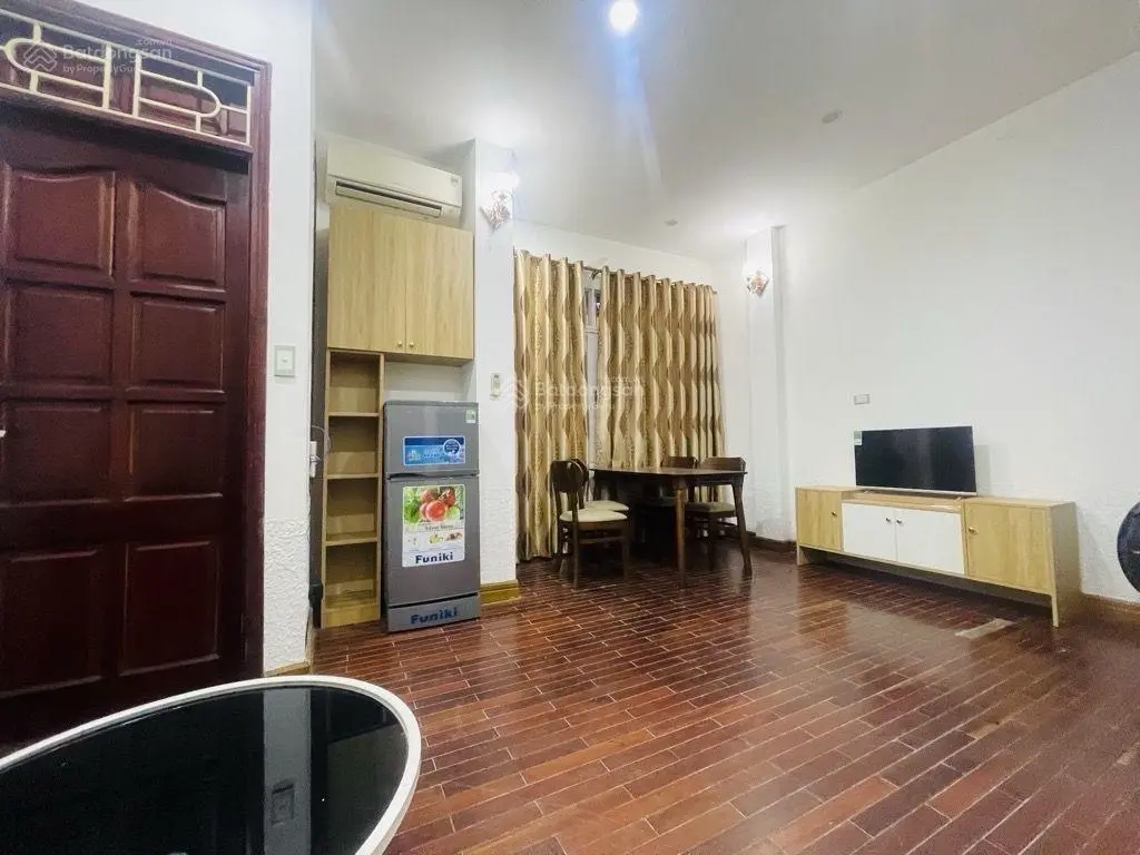 Nhà 5 tầng 42m2 dân xây - ngõ rộng thông thoáng kd - đường láng - đống đa