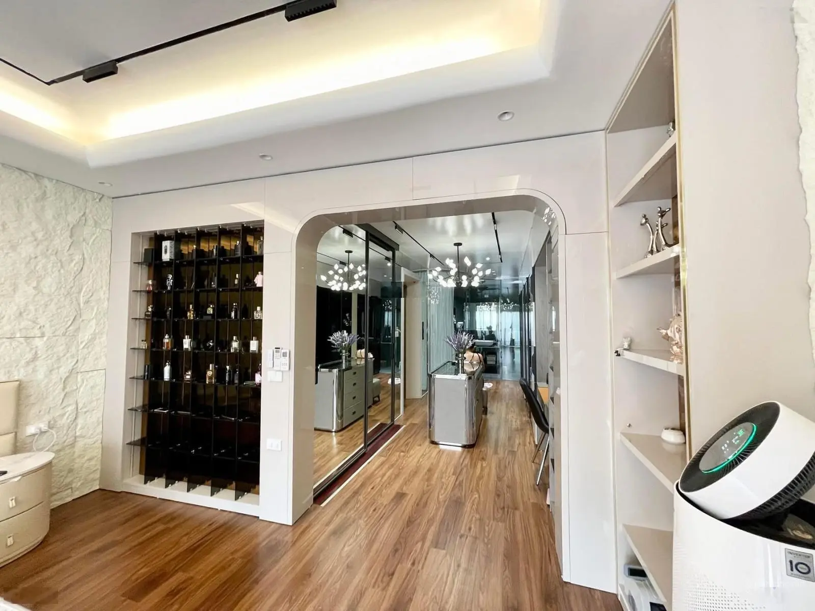 Siêu phẩm lô góc 23,5 tỷ 7 tầng thang máy nhập khẩu gara ô tô kinh doanh đỉnh cao nội thất tiền tỷ