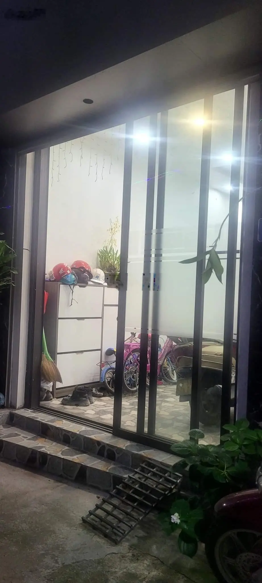 CC bán nhà Bông Vải Sợi Lai Xá, S=32m2 4 tầng cách QL32 vài chục mét