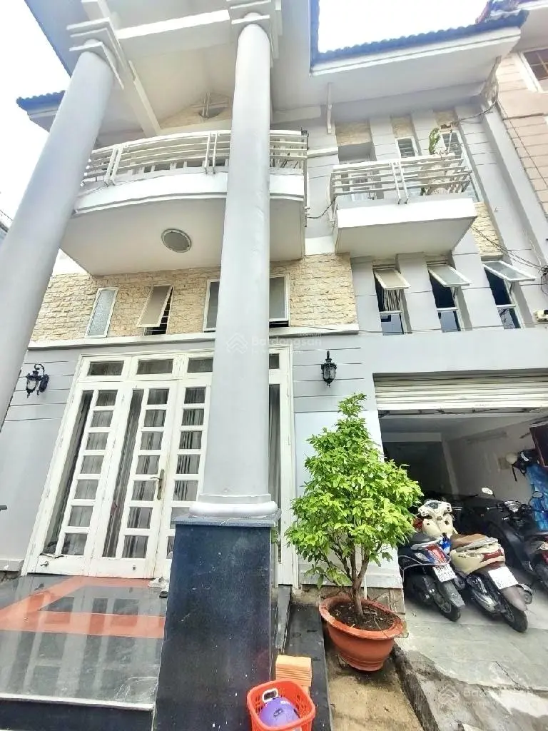 Biệt thự Bình Lợi - dưới 100tr/m2 - 175m2 ngang 10m 4 tầng HXH 10m - chỉ 18,9x tỷ