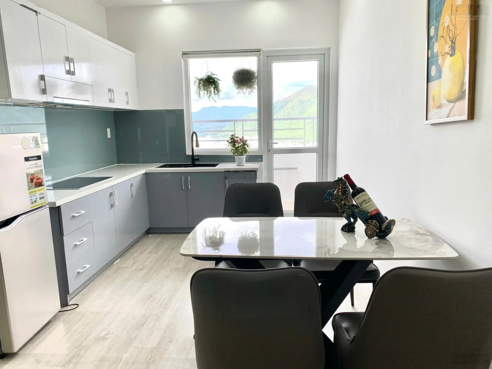 Rẻ hơn thị trường hẳn 100 tr - bán căn hộ 2 phòng ngủ view biển 3724 OC1A hàng siêu hiếm siêu hot