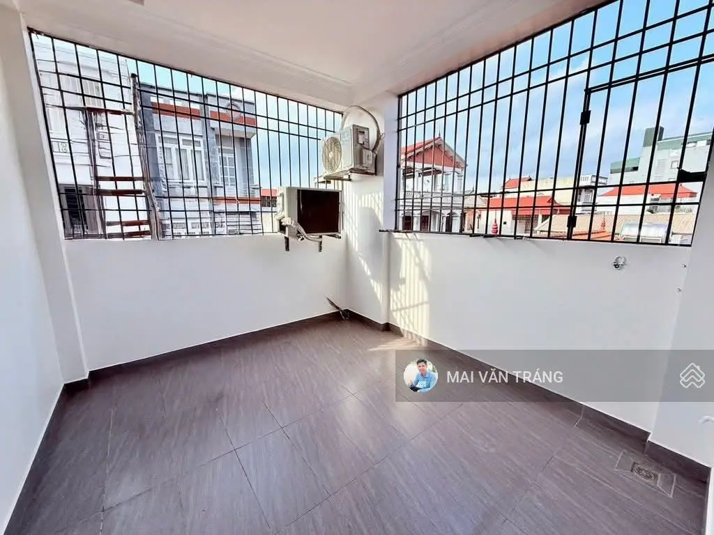 Chỉ 8.2 tỷ!Bán nhà 40mx5t mễ trì nam từ liêm,ngõ nông gần ô tô,full nội thất mới tinh,mặt tiền rộng