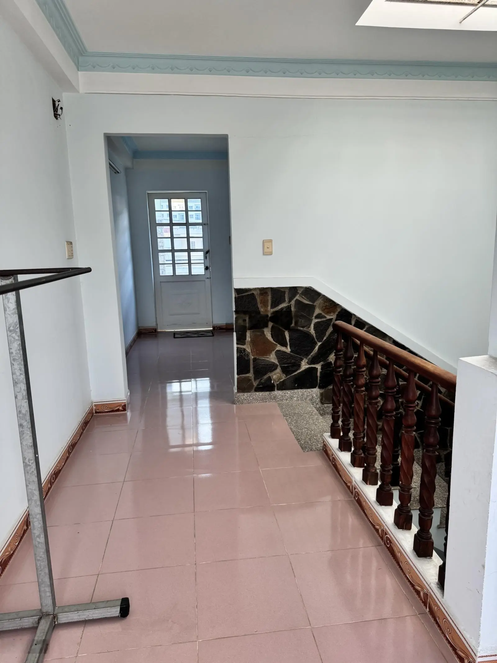 Chính chủ gửi bán căn nhà mặt tiền đường 49 phường bình trưng đông Q2. Tp thủ Đức