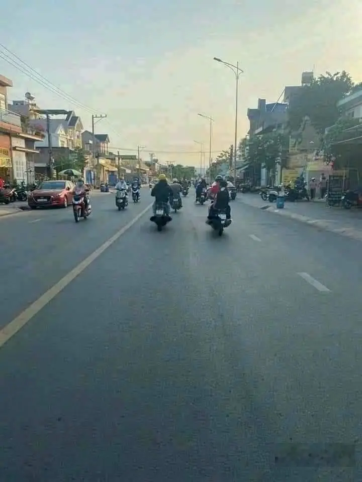 Bán lô đất 924m2 mặt tiền đường Hai Bà Trưng mới, gần siêu thị Big C Go Dĩ An