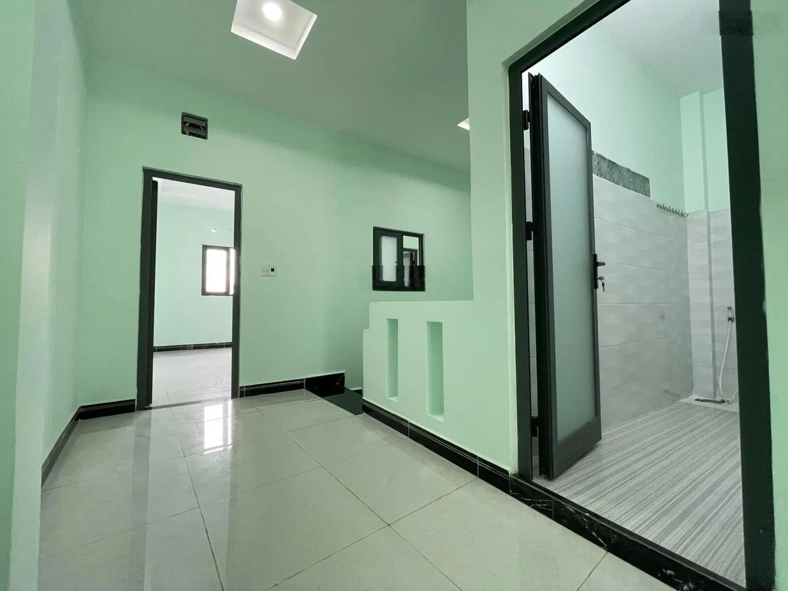 Nhà trệt lầu MTKD đường Đỗ Tấn Phong, P. Tân Đông Hiệp, Tp. Dĩ An. DT: 132.6m2. Giá: 4.5 tỷ TL