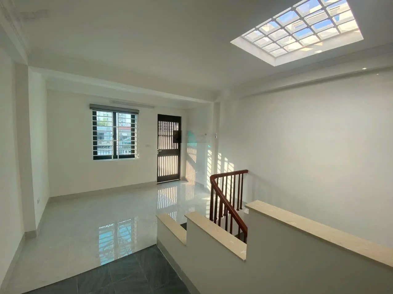 Bán nhà Nhân Mỹ, Nam Từ Liêm, nhà dân xây độc lập, 6 tầng mới tinh, ngõ thônv thoáng, ở cực sướng
