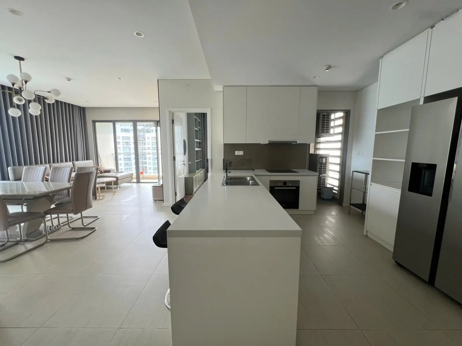 Siêu căn góc view ôm trọn hồ bơi, 3PN Bahamas full nội thất đẹp như hình chỉ 11 tỷ all-in