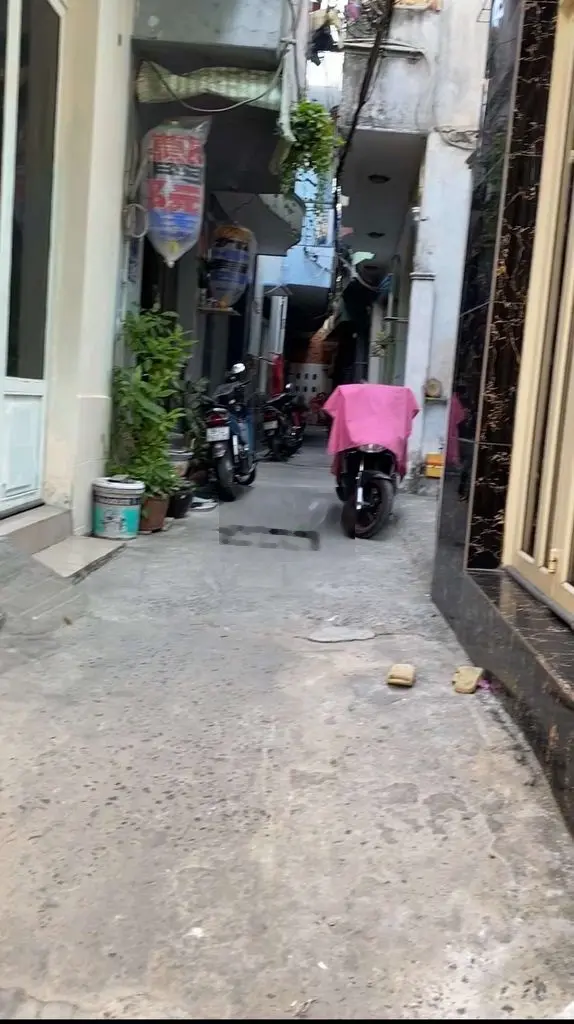 BÁN CĂN NHÀ 50M2 2PN HẺM 170 MỄ CỐC SỔ RIÊNG K QUI HOACH