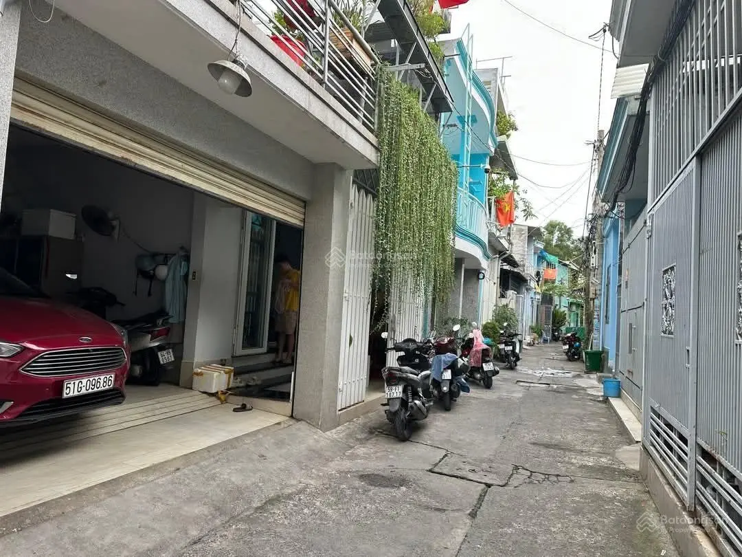 Cực hiếm - chỉ 4 tỷ - nhà hxh đường số 4, đối diện vạn phúc city, ql13, hiệp bình phước